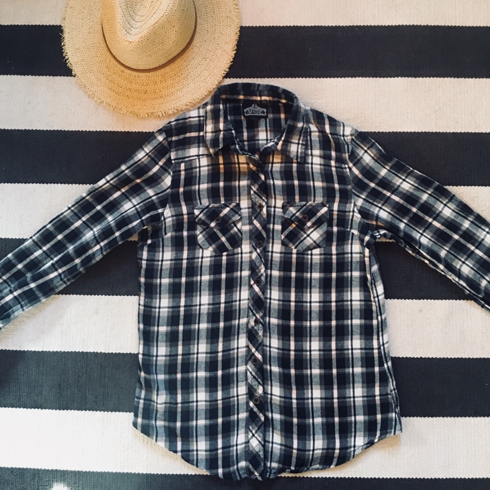 🌞 Super cute women's Flannel shirt♥️
